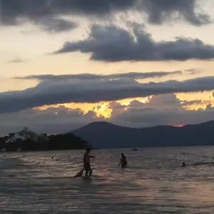 Quarto em Acomodações Particulares Condomínio Sol De Verao, Florianópolis